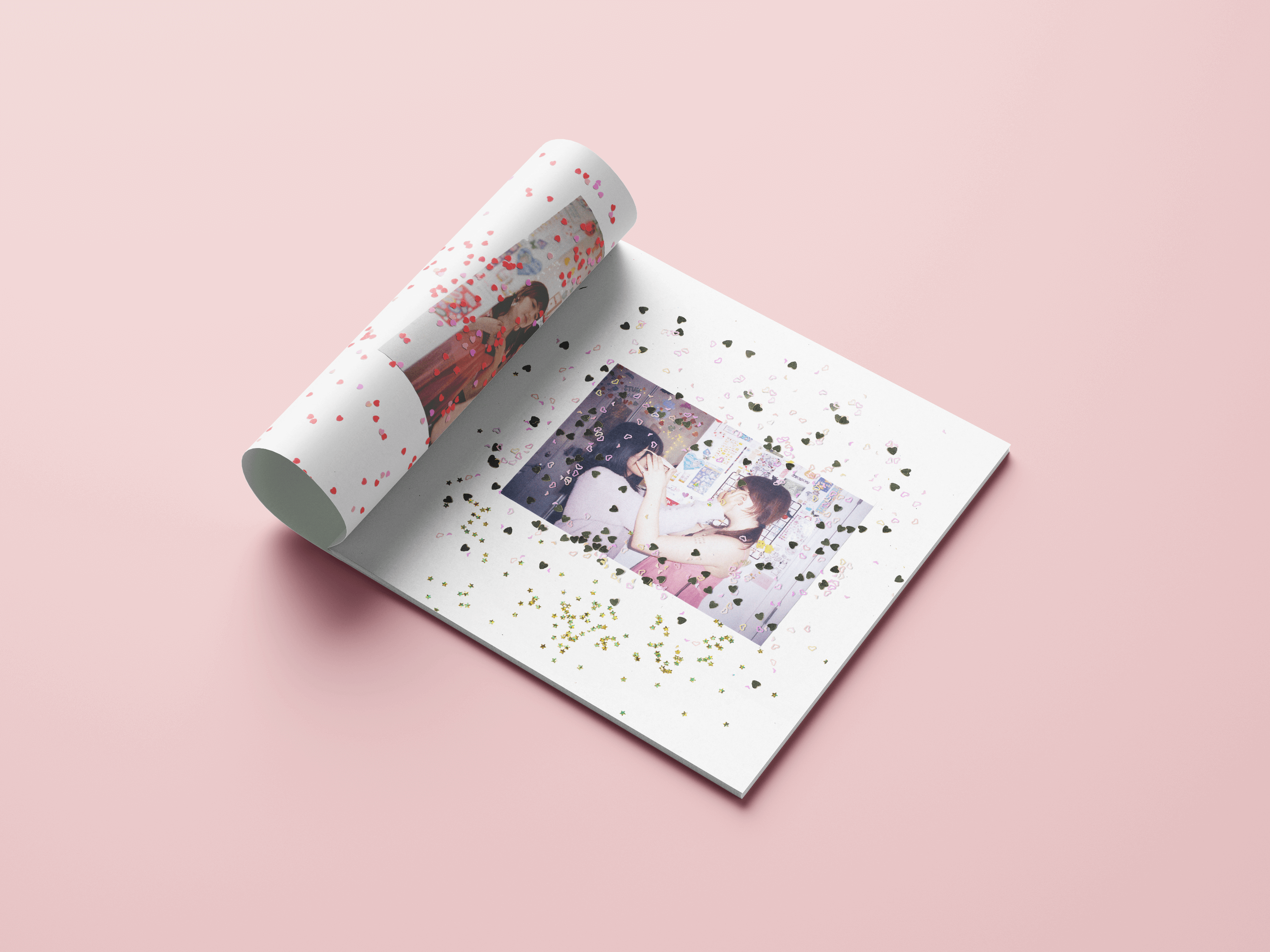 Free_Square_Brobchure_Mockup_03